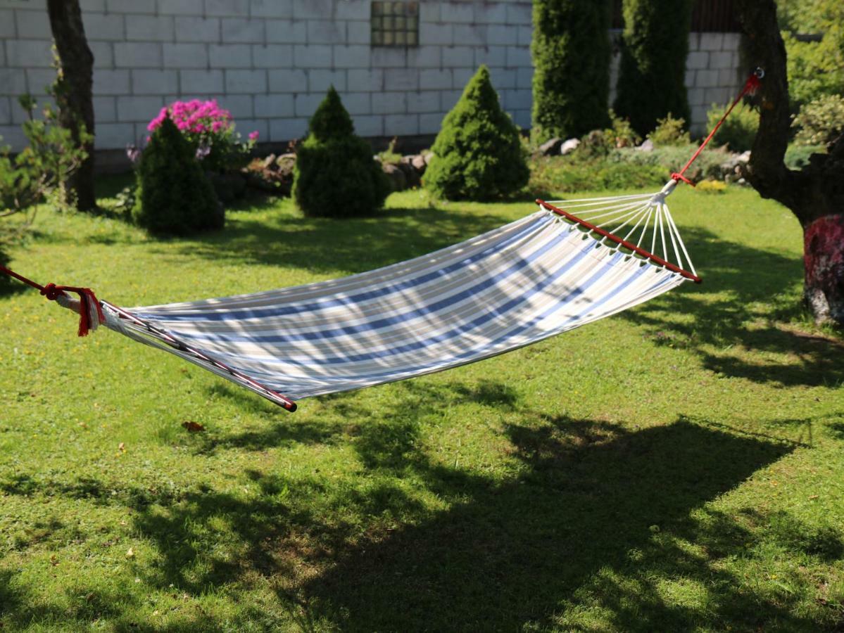 Cozy Summer House With Free Parking Near City Center & Beach Kuressaare Exterior foto